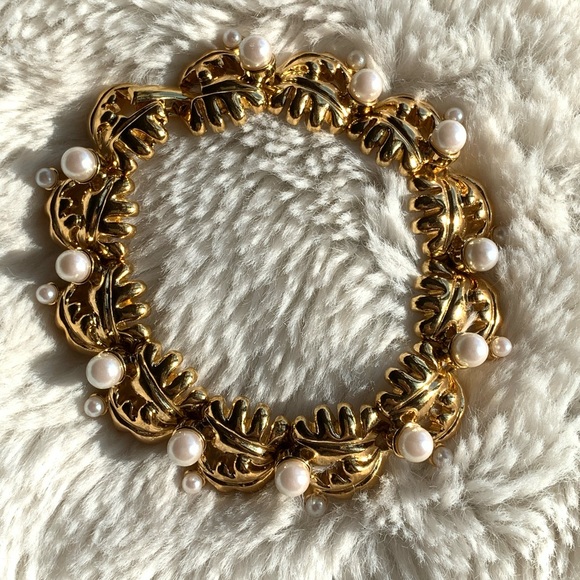 Monet Jewelry - Monet Gold Tone Bracelet with Faux Pearls